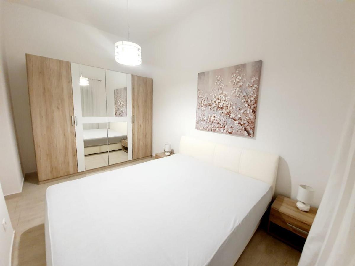 Apartmani Sara Bibinje Ngoại thất bức ảnh