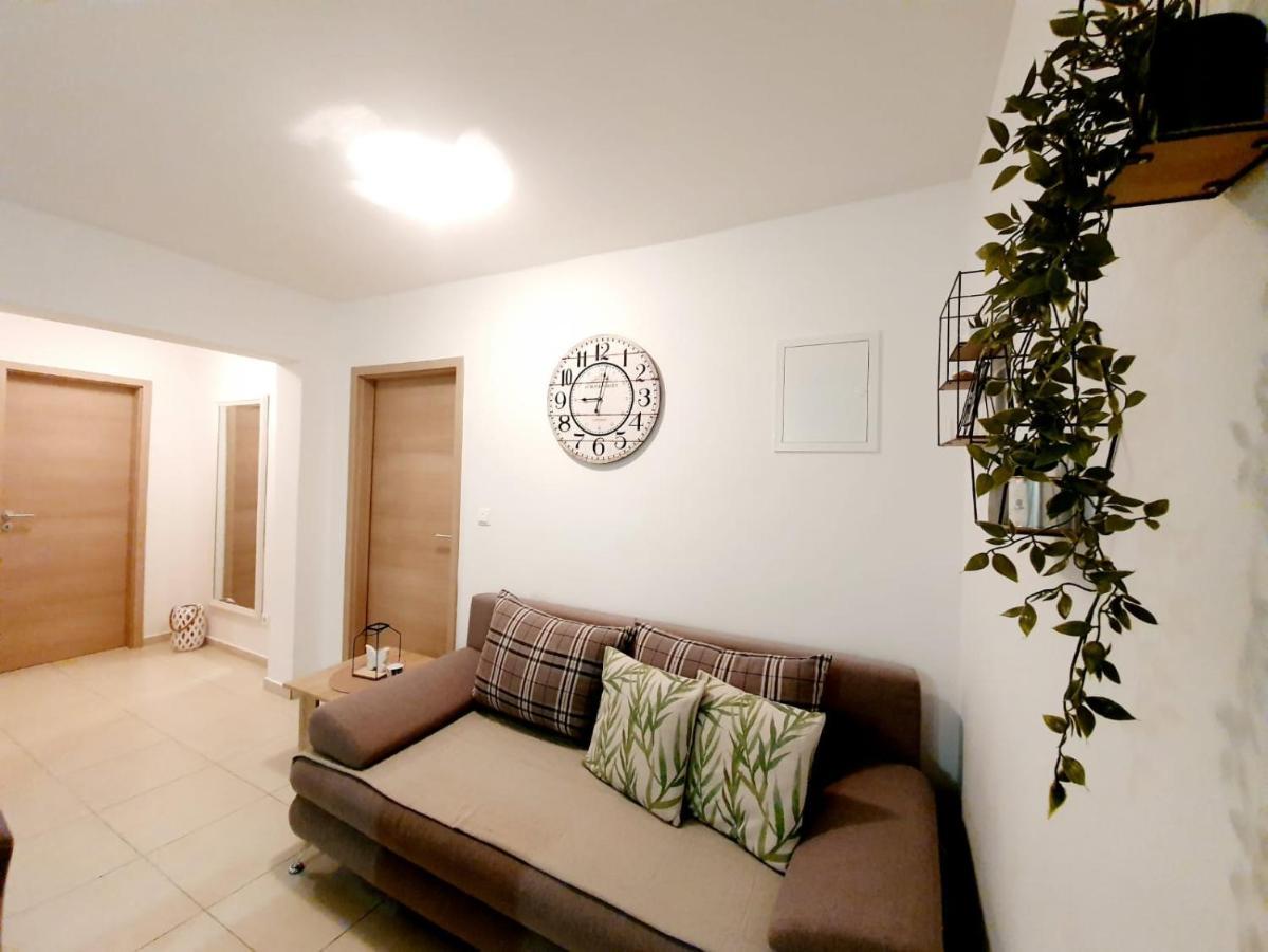 Apartmani Sara Bibinje Ngoại thất bức ảnh