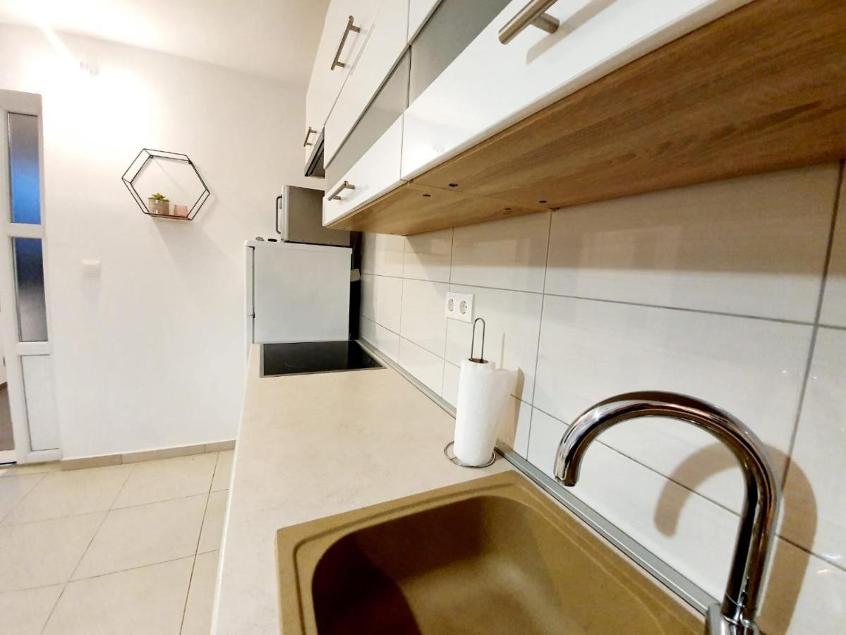 Apartmani Sara Bibinje Ngoại thất bức ảnh