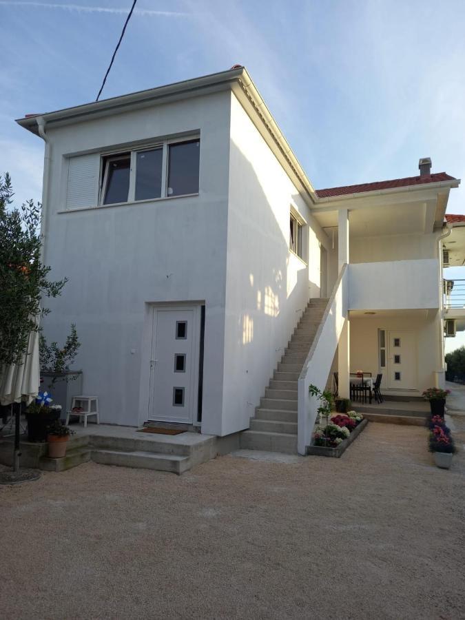 Apartmani Sara Bibinje Ngoại thất bức ảnh