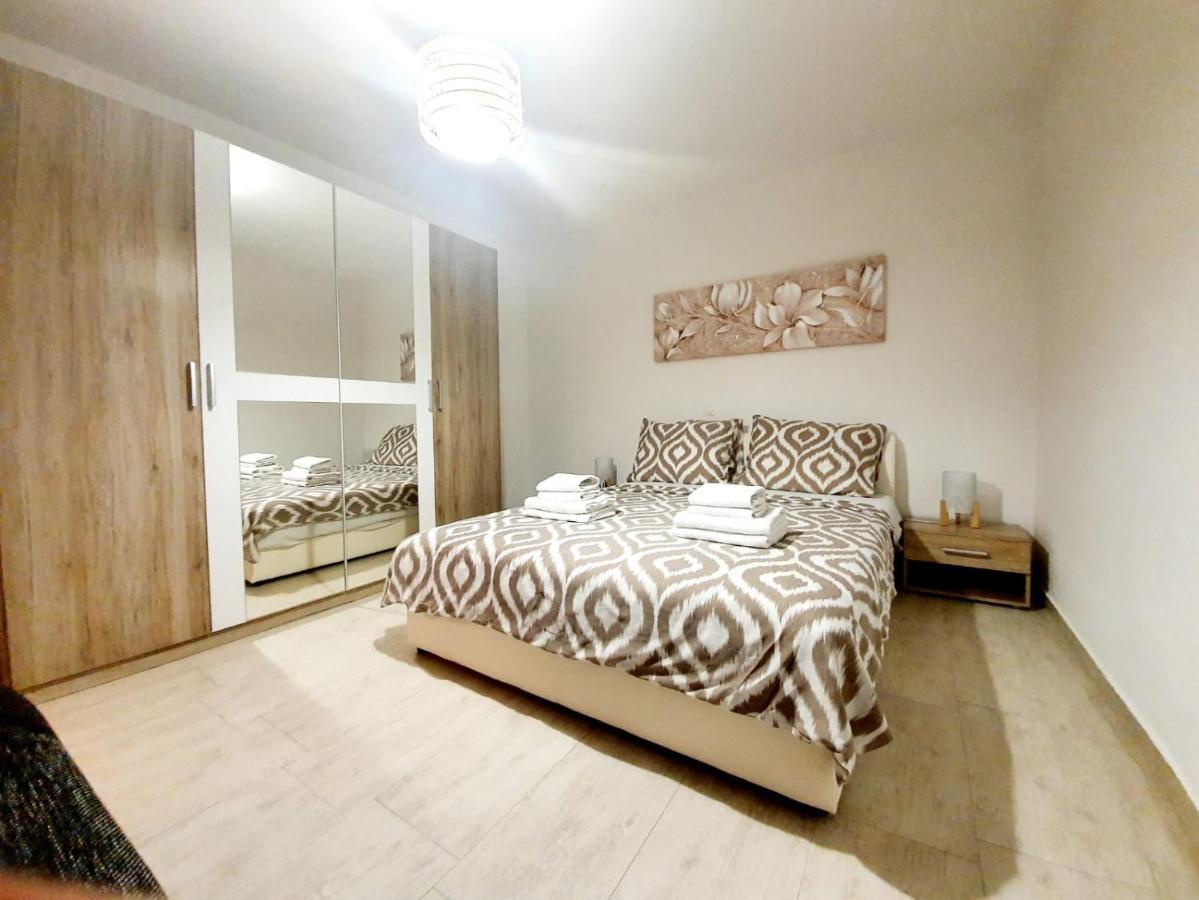 Apartmani Sara Bibinje Ngoại thất bức ảnh