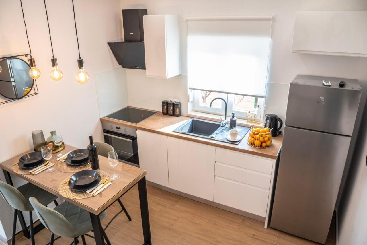 Apartmani Sara Bibinje Ngoại thất bức ảnh